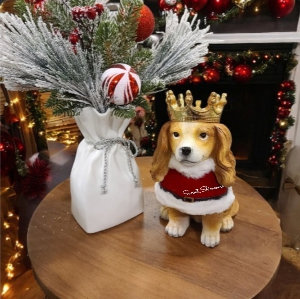 Spaniel Cavalier DOG Flocked Faux Fur Cape Gold Crown Resin Figure Decor New